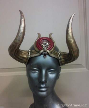 egyptian horns hathor headdress sun disk isis